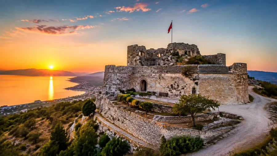 The History and Facts of Lekursi Castle